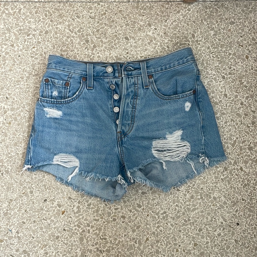 Levi’s shorts